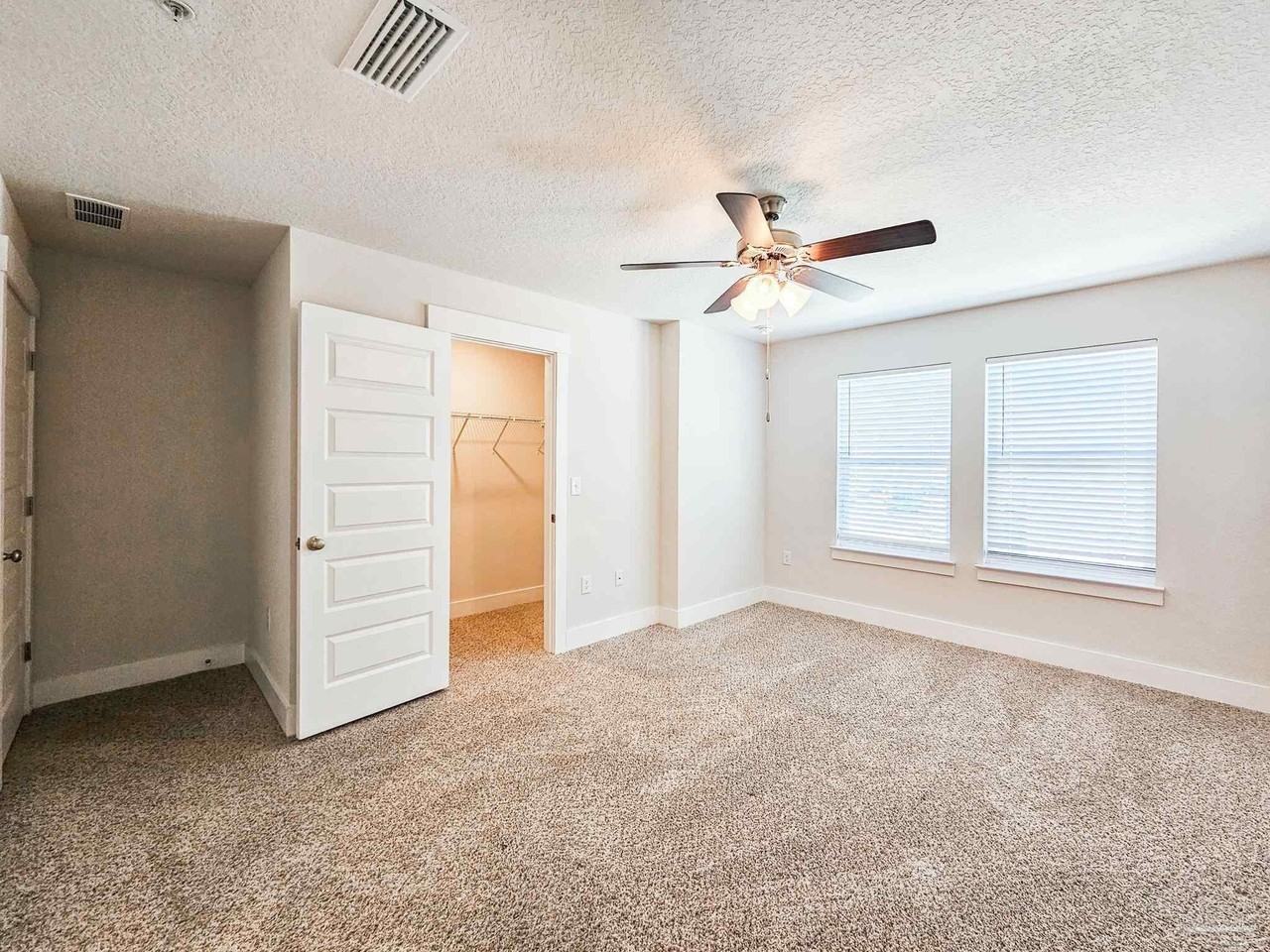 1463 Iroquois Ct - Photo 3 of 28