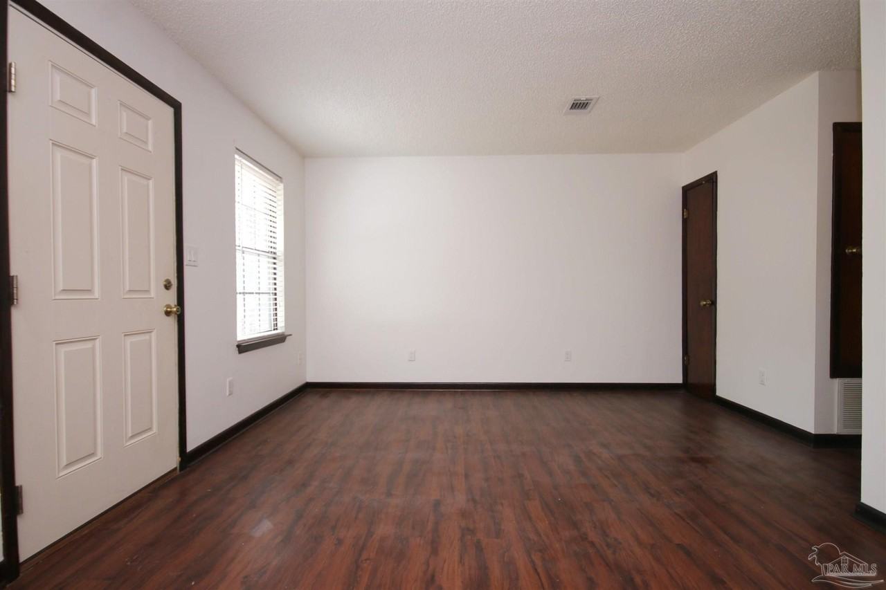 1455 Acorn Ln #F - Photo 4 of 16