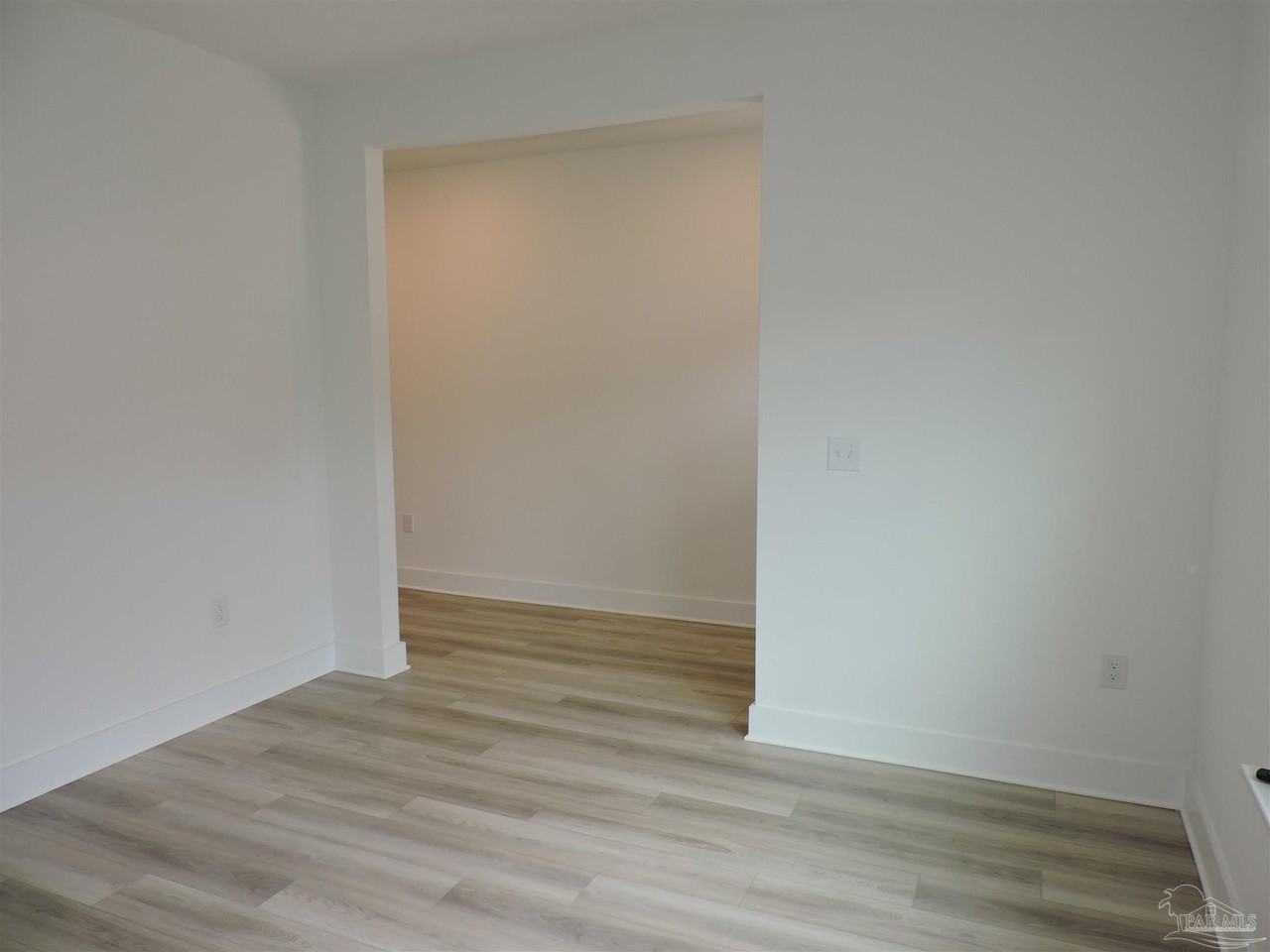 6521 Paso Fino Dr - Photo 5 of 32