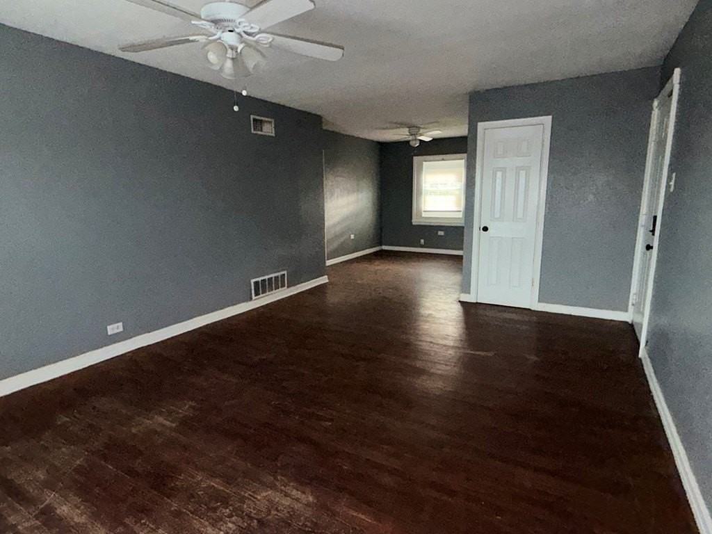 1101 N Carrizo St #6 - Photo 4 of 10