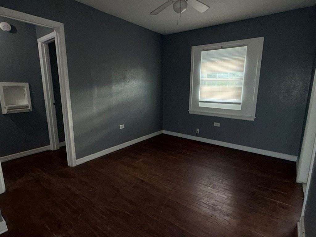1101 N Carrizo St #6 - Photo 5 of 10