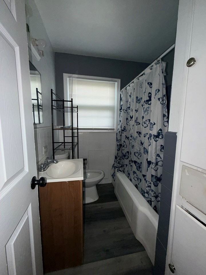 1101 N Carrizo St #6 - Photo 7 of 10