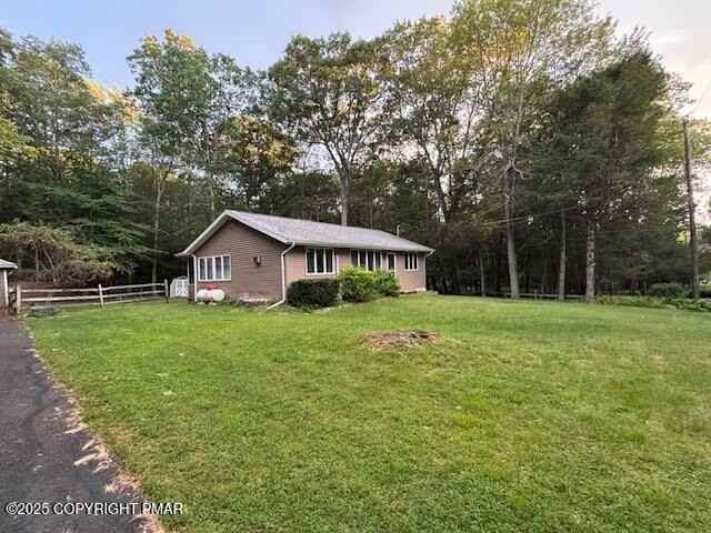 184 Oak Ln - Photo 2 of 19