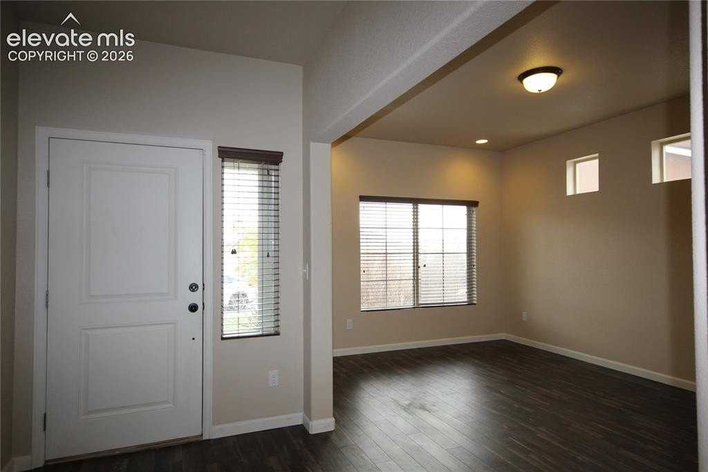 8124 Campground Dr - Photo 4 of 32
