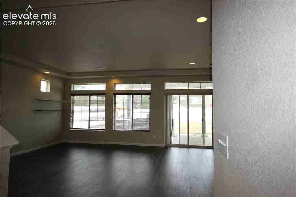8124 Campground Dr - Photo 5 of 32