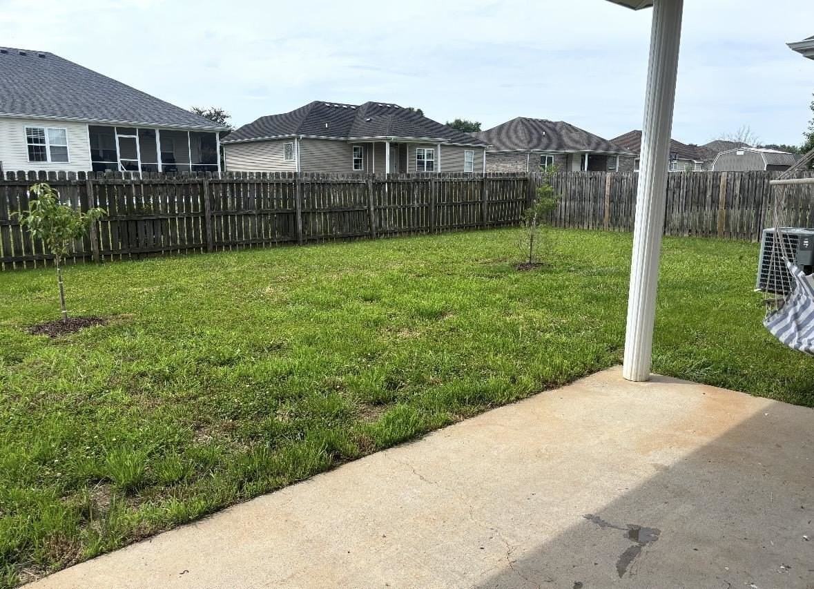 3353 Fair Oaks Cir - Photo 4 of 20
