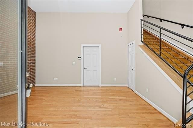 420 Lewis Ct - Photo 3 of 41