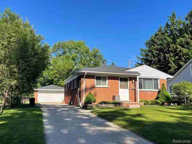 2609 Maplewood Ave