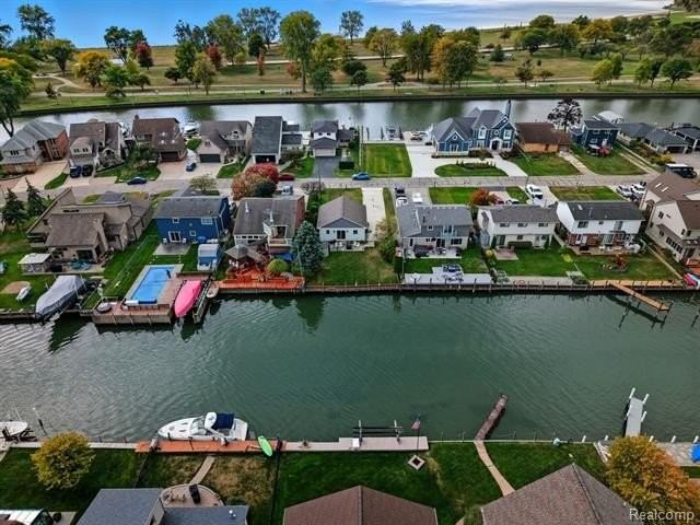 37752 Huron Pointe Dr - Photo 2 of 44