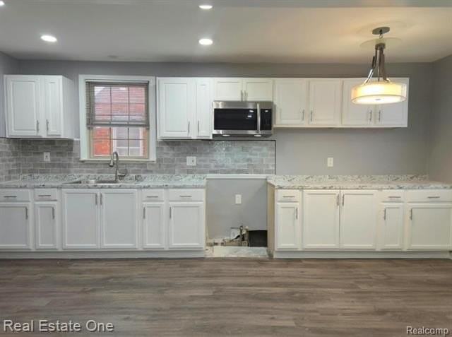 8254 Sussex St - Photo 4 of 37