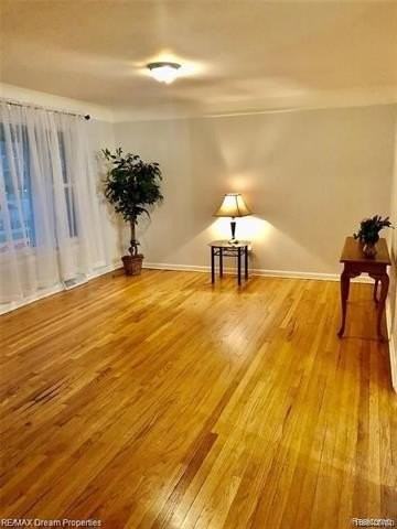 14917 Fairway St - Photo 2 of 12
