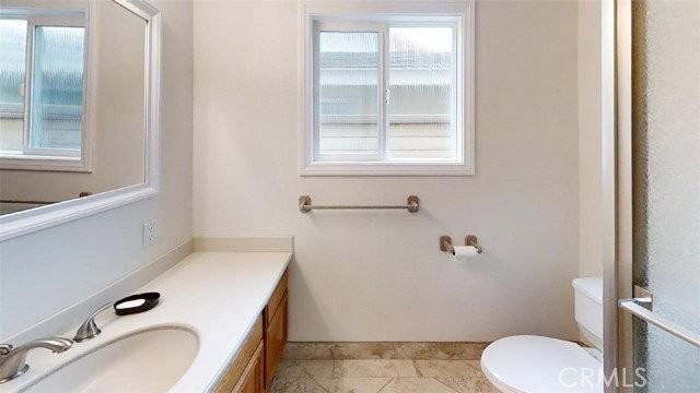 239 Albert Pl - Photo 3 of 8
