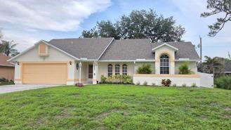 2820 Se Pace Dr - Photo 1 of 1