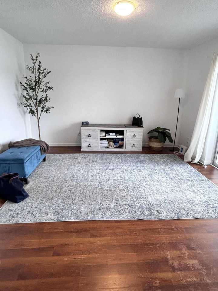 718 Nw 92nd Ave - Photo 2 of 21
