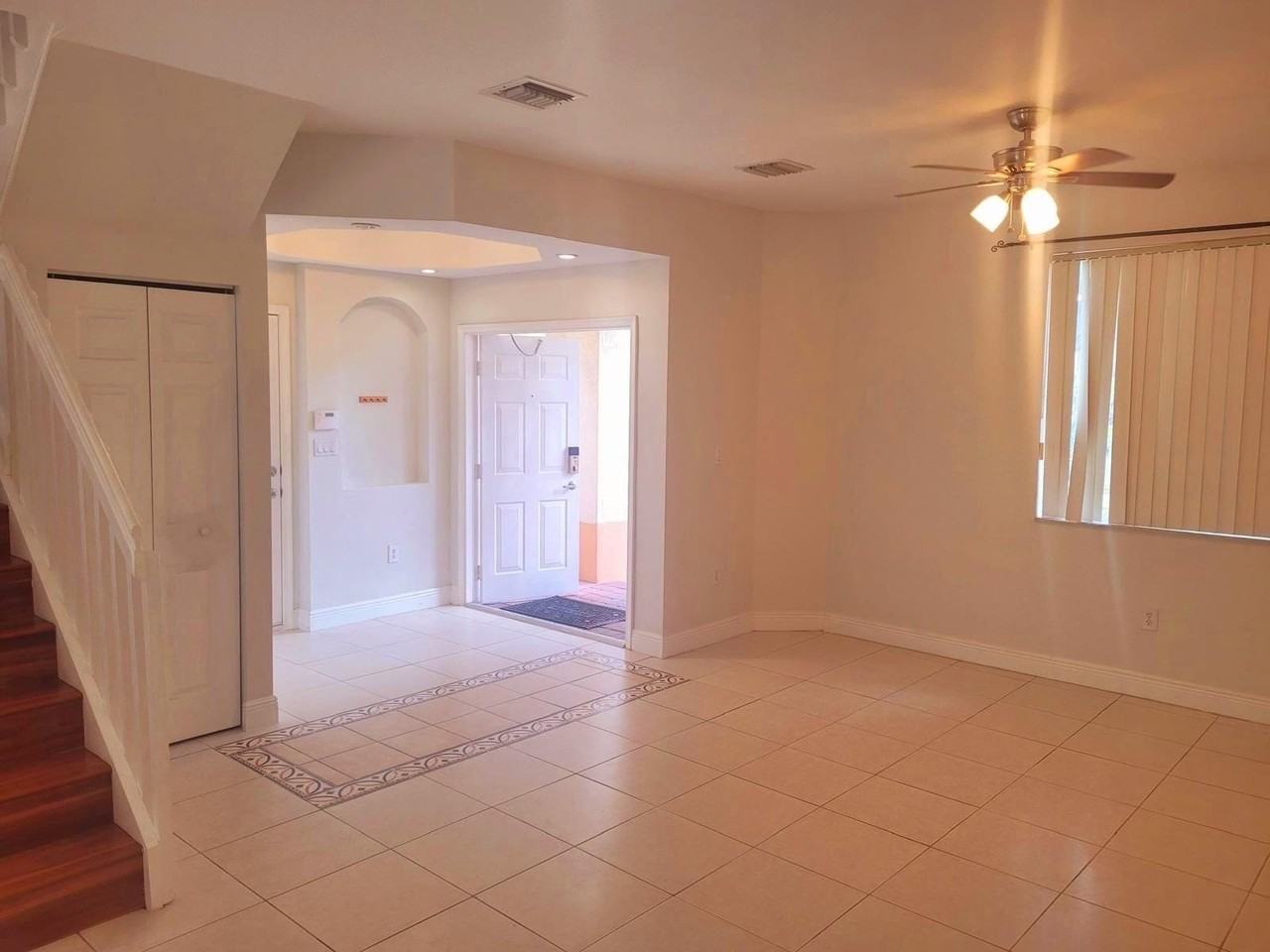 6639 Hidden Cove Dr #4-7 - Photo 3 of 28