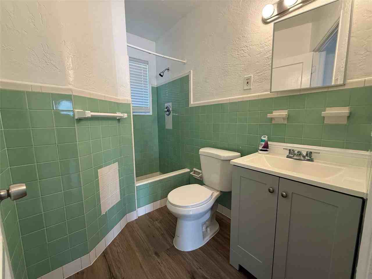 1739 Moffett St #2 - Photo 7 of 12