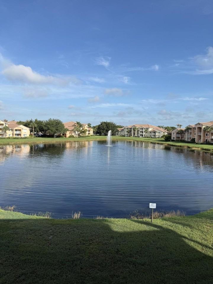 271 Sw Palm Dr #304 - Photo 3 of 22