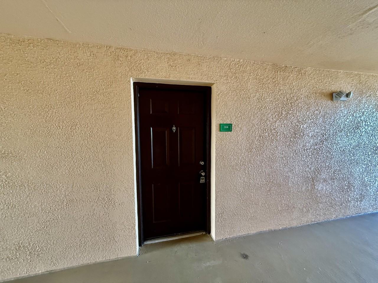 271 Sw Palm Dr #304 - Photo 4 of 22
