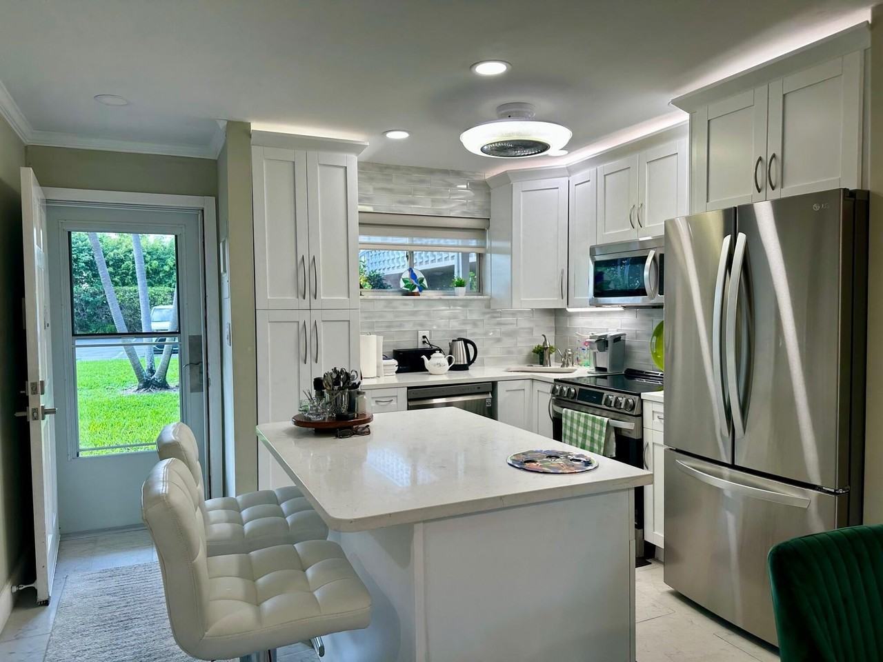2721 Garden Dr N #105 - Photo 6 of 24