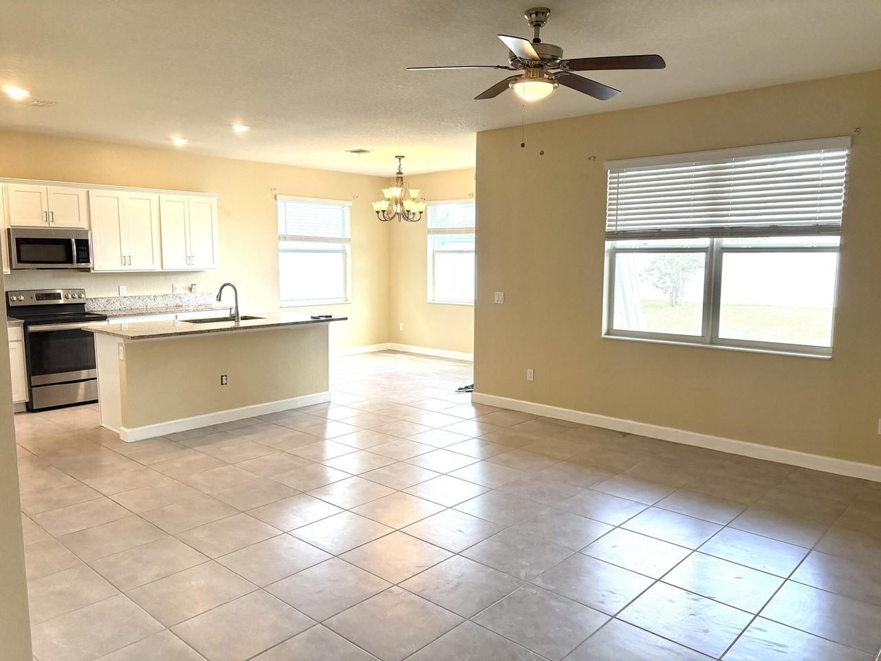 7962 Nw Greenbank Cir - Photo 2 of 18