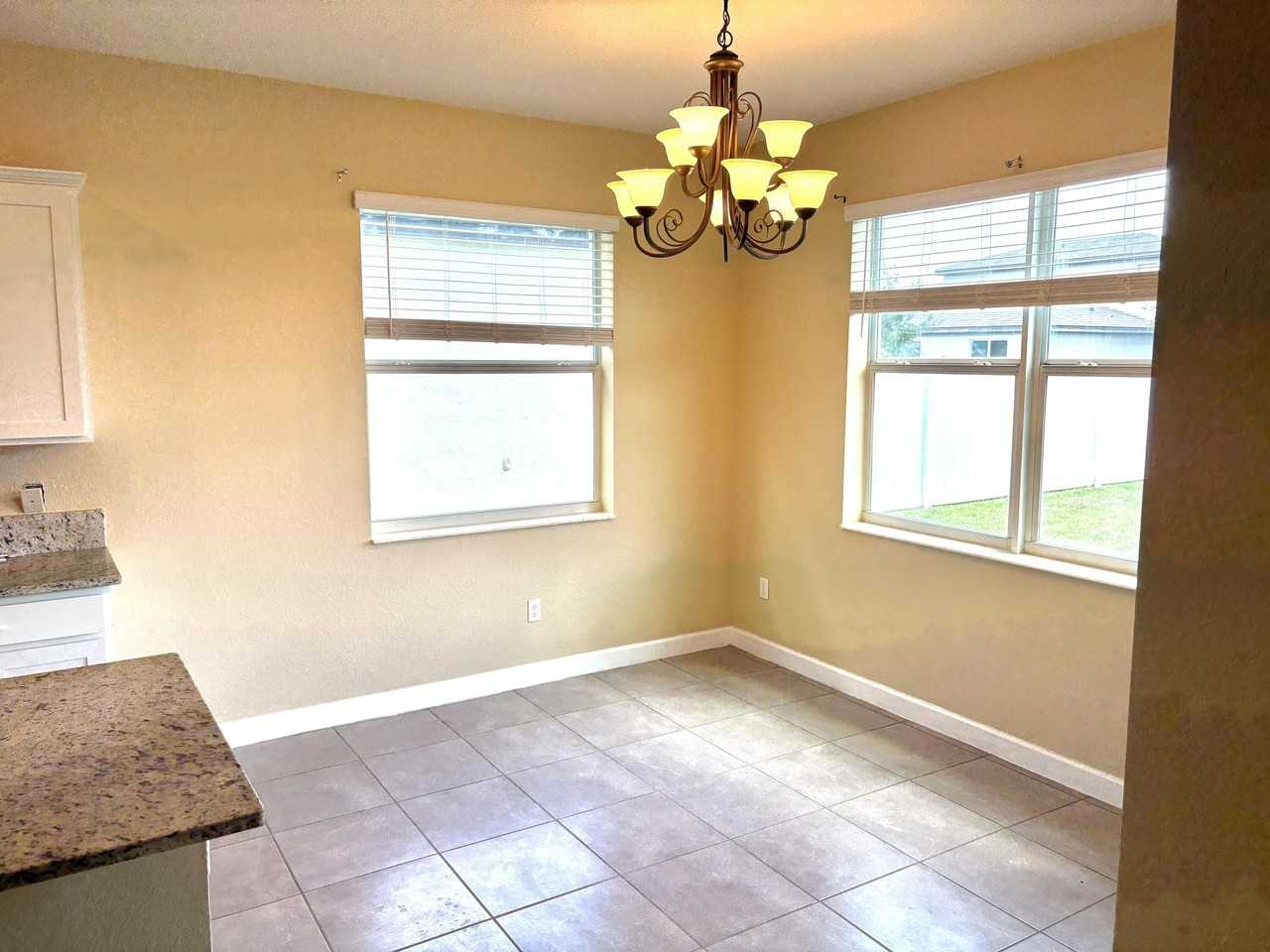 7962 Nw Greenbank Cir - Photo 4 of 18