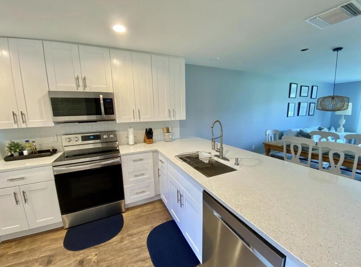 13055 Albright Ct #17 - Photo 2 of 30