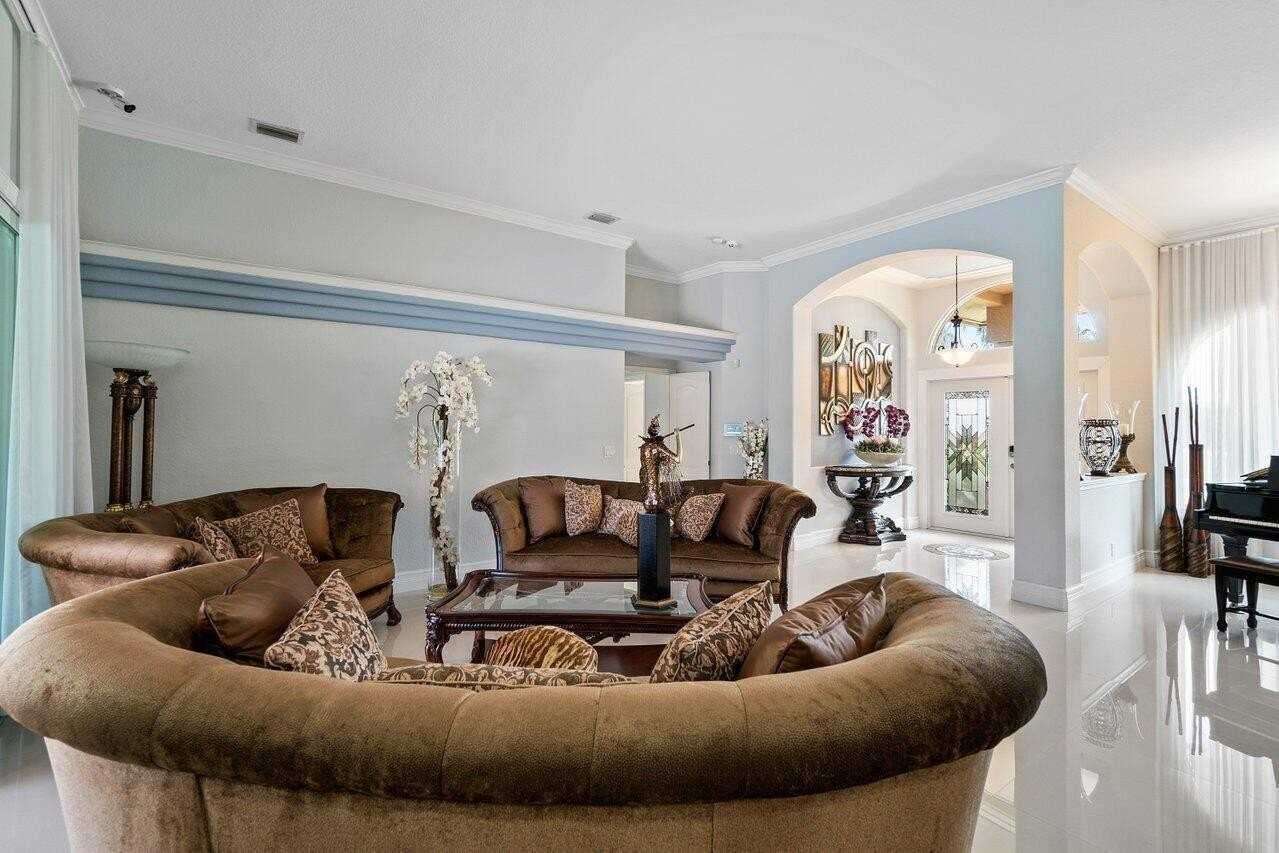 1265 Longlea Ter - Photo 5 of 28