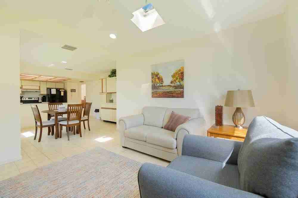 6672 S Pine Ct - Photo 6 of 31