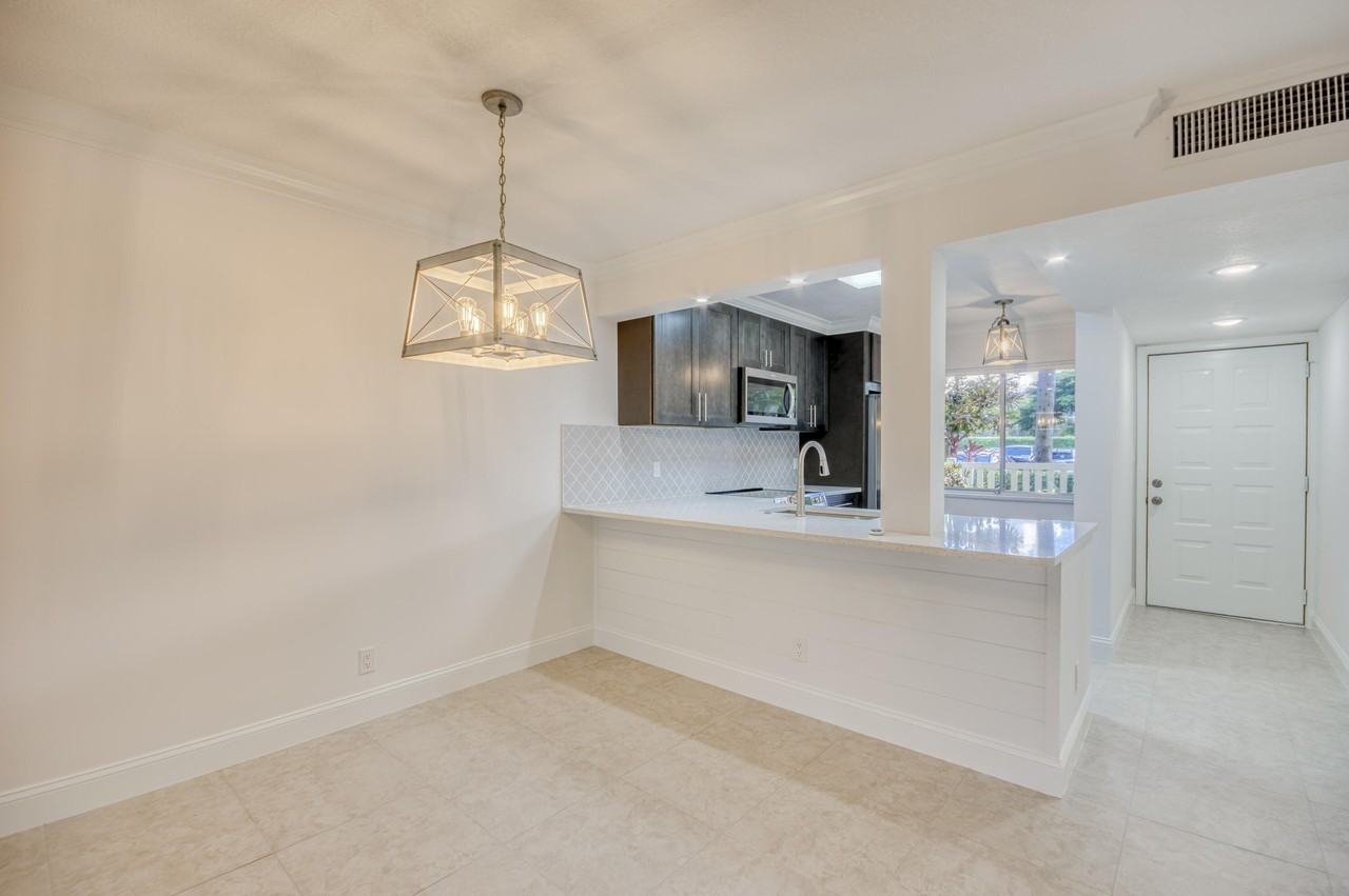 6865 Huntington Ln #105 - Photo 3 of 16