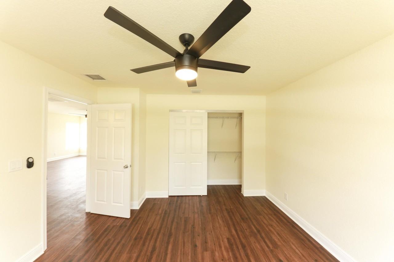 13342 87th St N #2ndFL - Photo 5 of 14