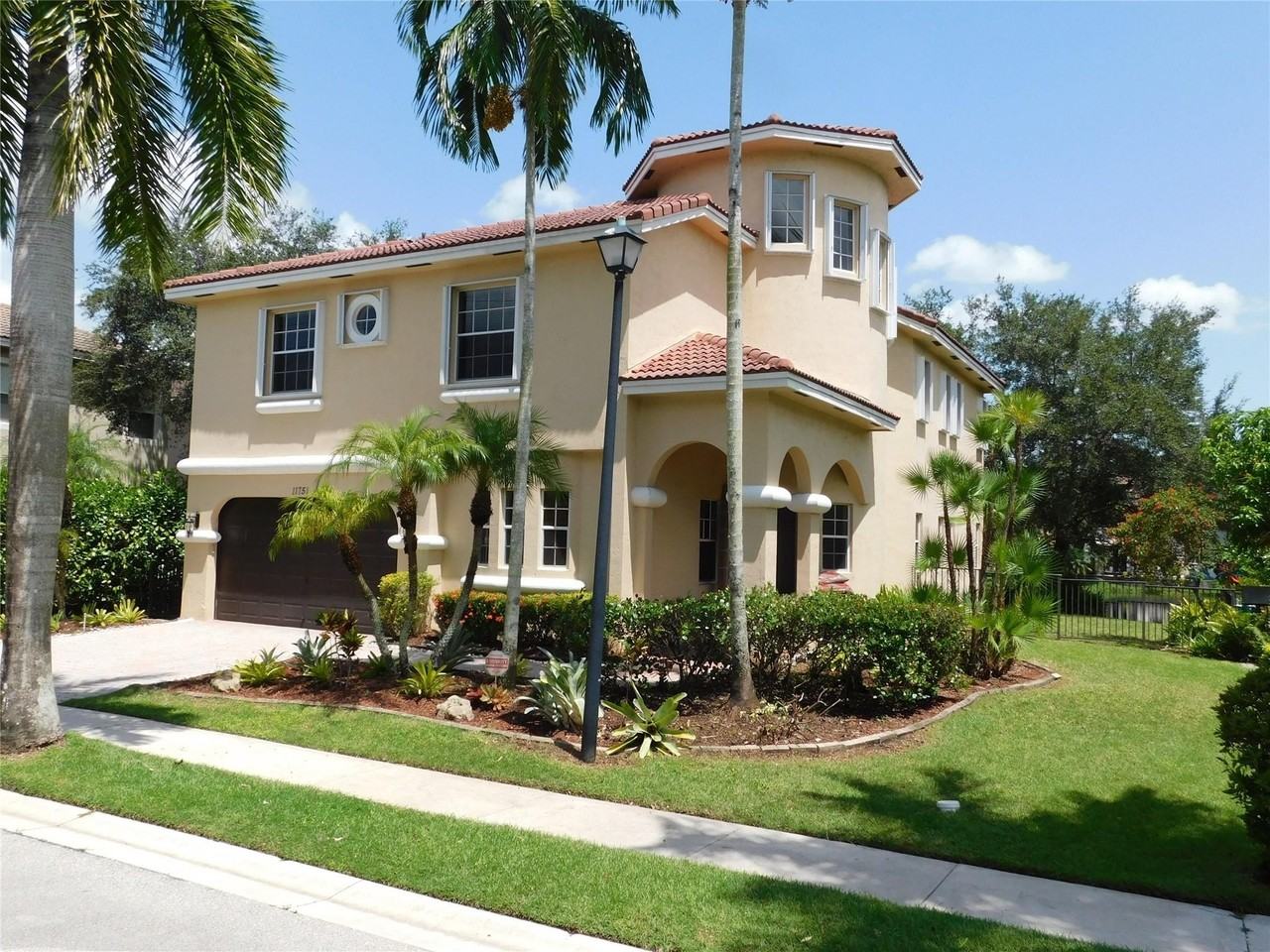 11751 Nw 1st St - Photo 7 of 50
