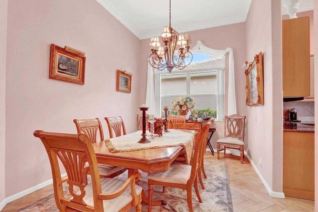 116 Palm Cir - Photo 6 of 39