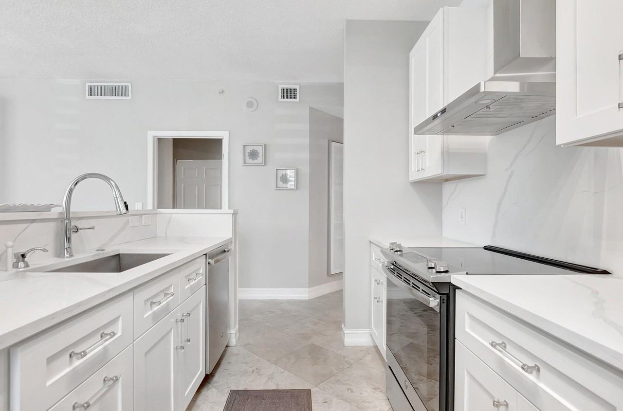 3606 S Ocean Blvd #108 - Photo 4 of 46