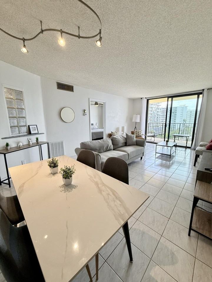 801 N Ocean Blvd #802 - Photo 4 of 29