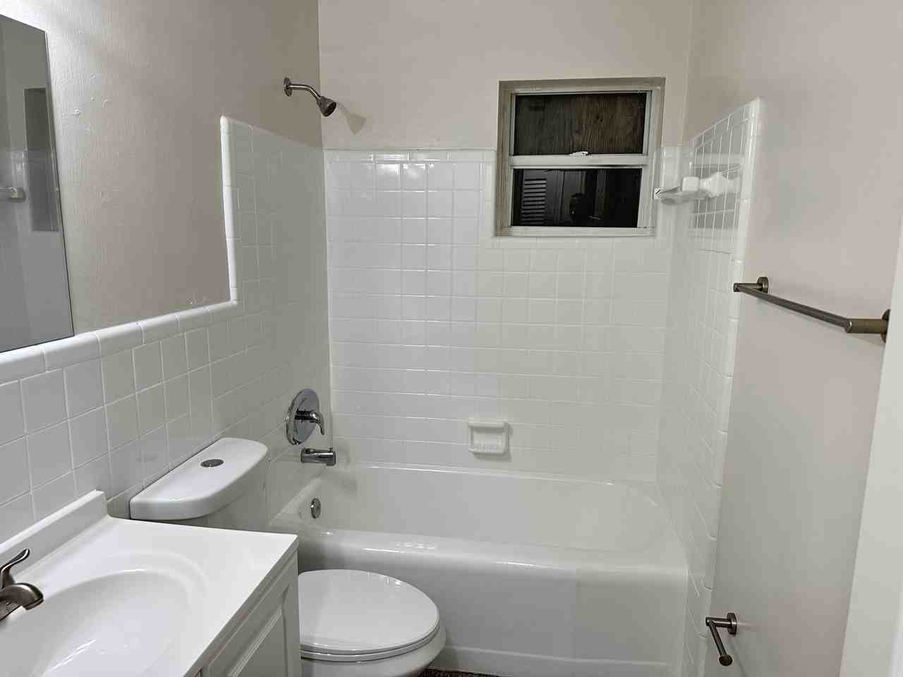 527 Puritan Rd #2 - Photo 5 of 13