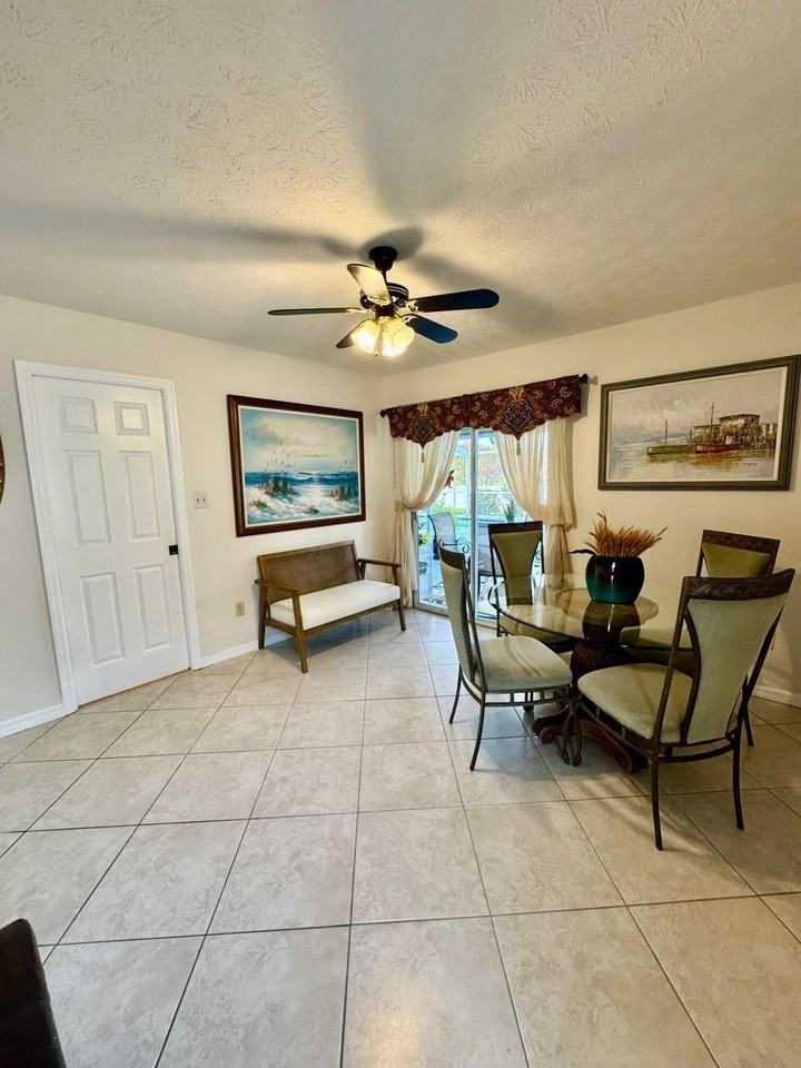 2141 Sw Import Dr - Photo 3 of 22