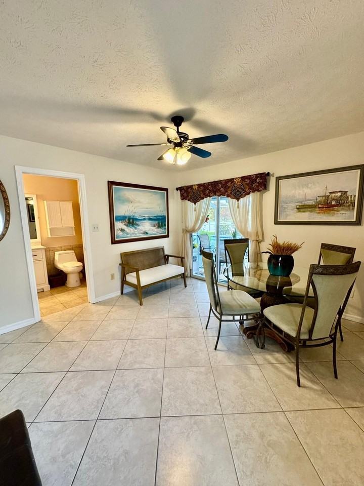 2141 Sw Import Dr - Photo 4 of 22