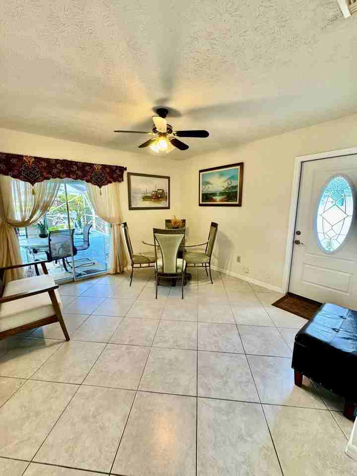 2141 Sw Import Dr - Photo 5 of 22