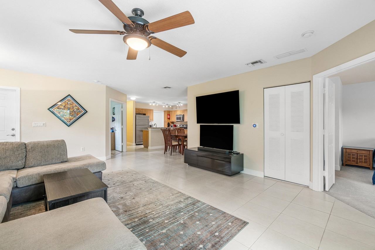 6719 Old Farm Trl - Photo 7 of 37