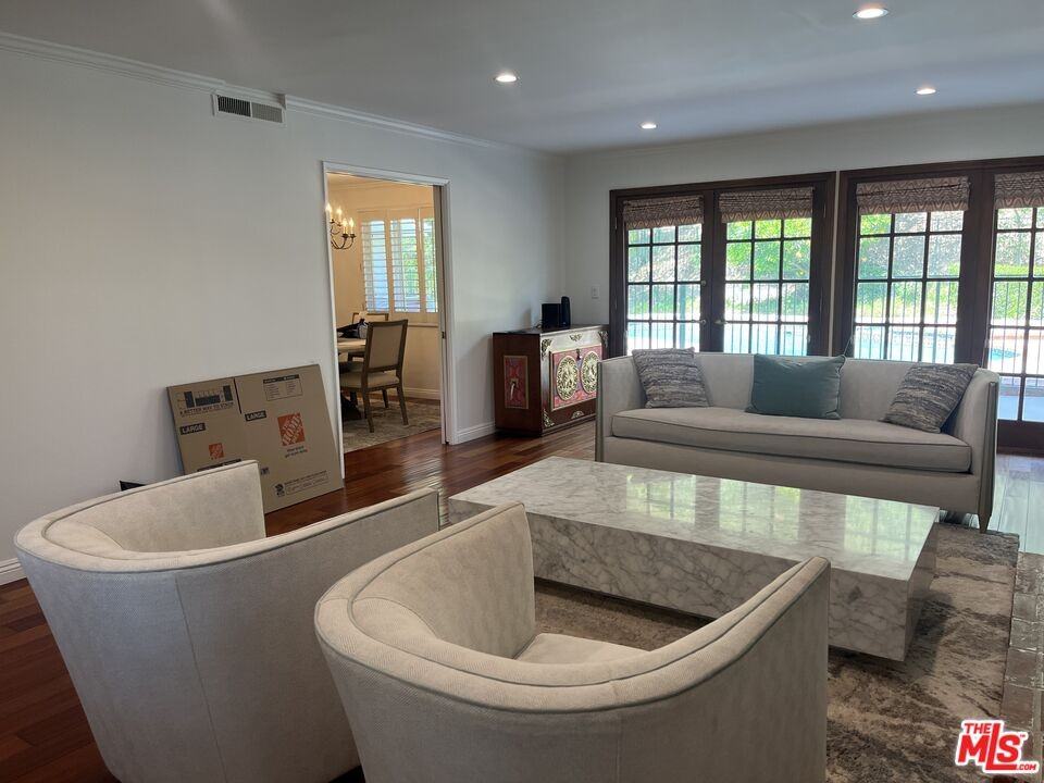 5819 Fairhaven Ave - Photo 7 of 8
