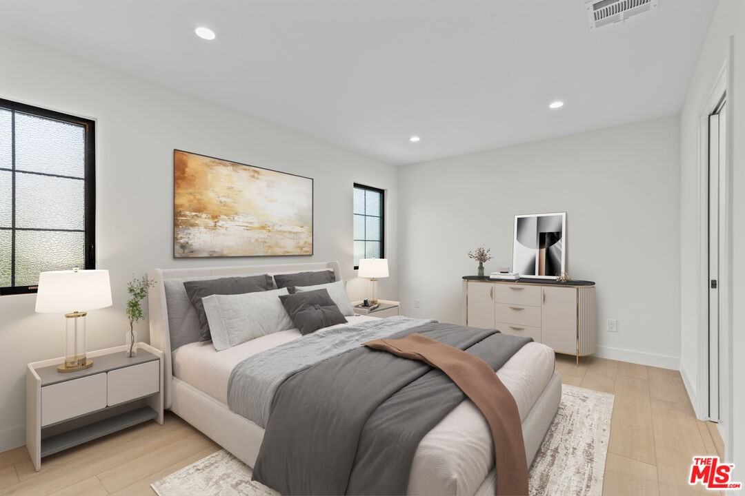 17154 Rinaldi St - Photo 4 of 8