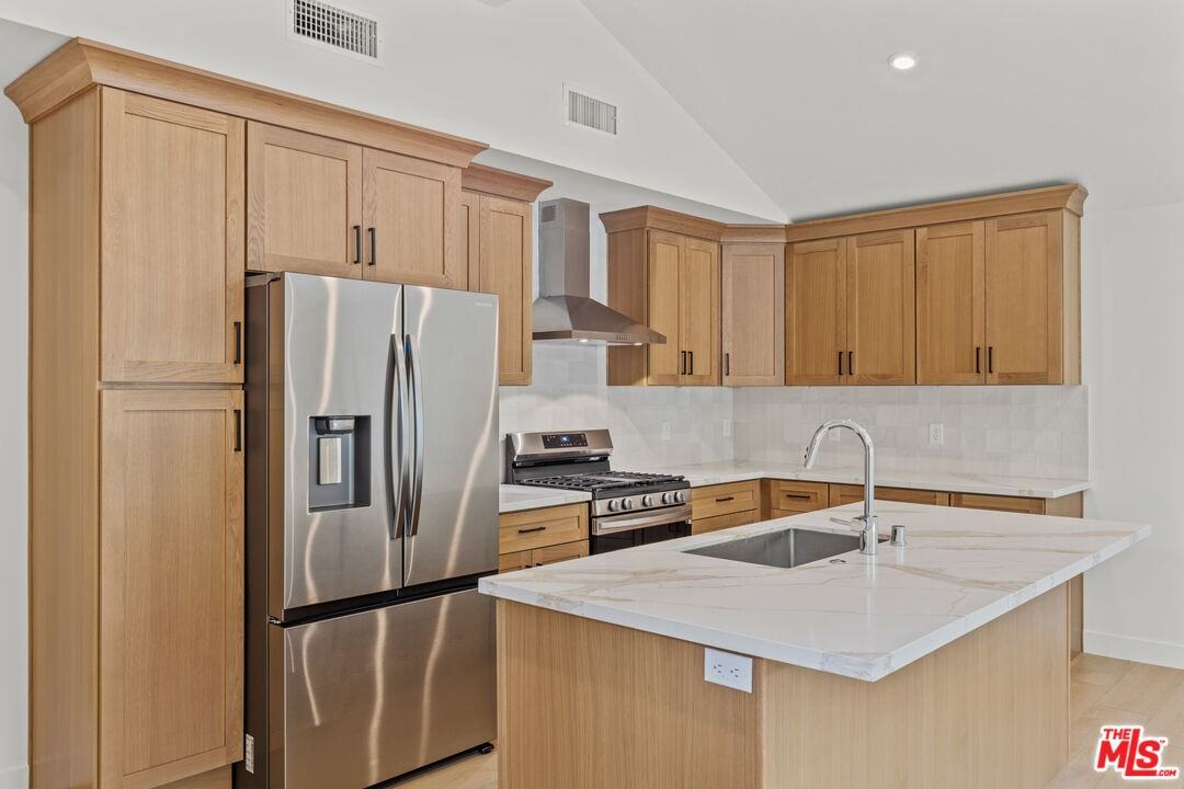 17154 Rinaldi St - Photo 5 of 8