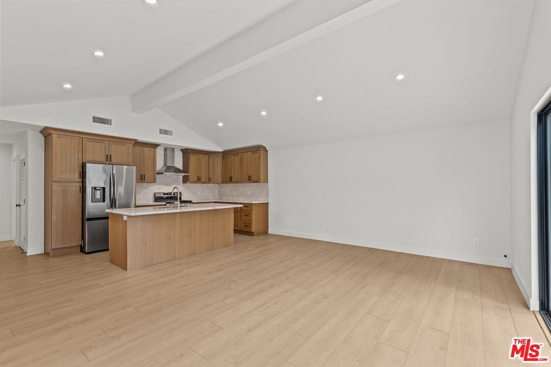 17154 Rinaldi St - Photo 7 of 8