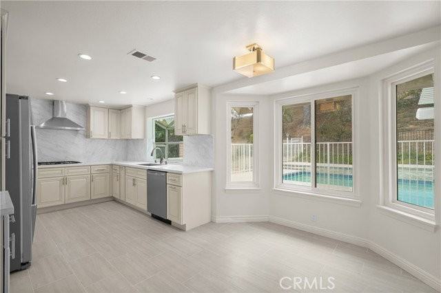 11861 Darby Ave - Photo 7 of 8