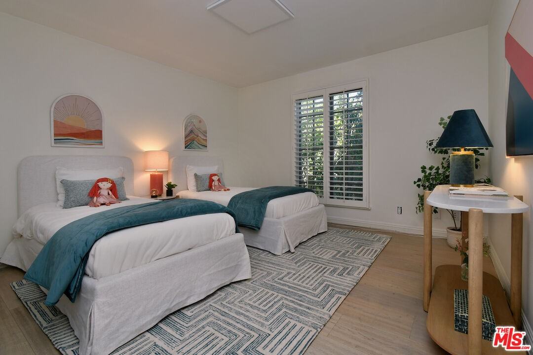 3635 Fawndale Pl - Photo 3 of 8