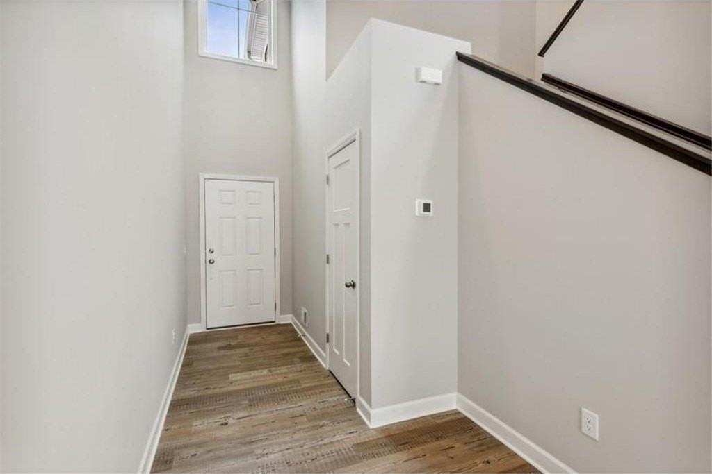 9422 4th St N - Photo 3 of 30