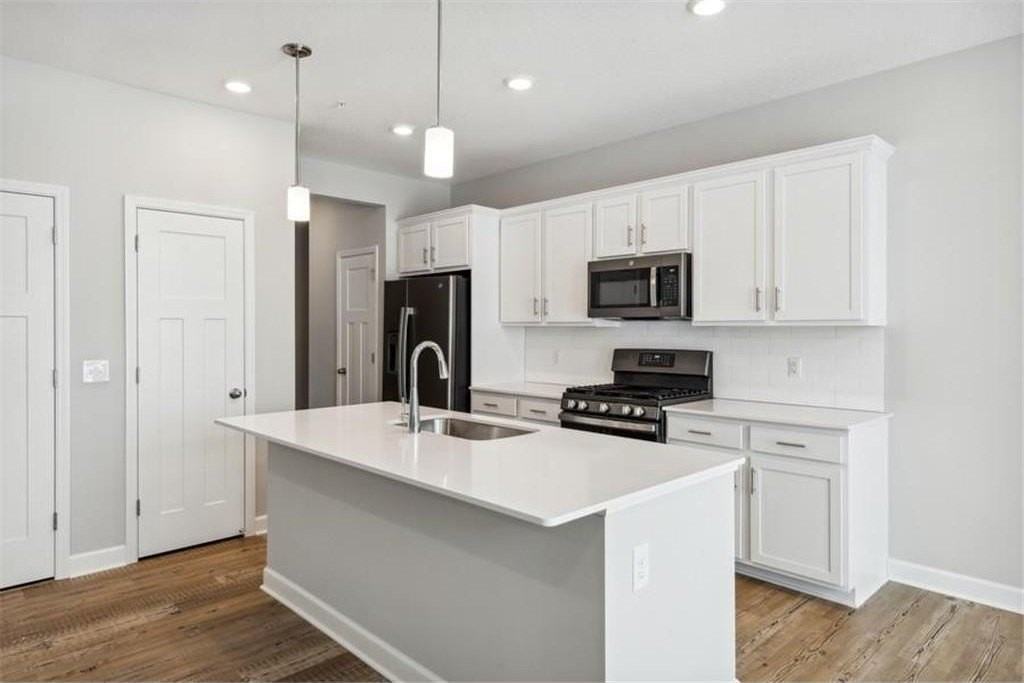 9422 4th St N - Photo 7 of 30