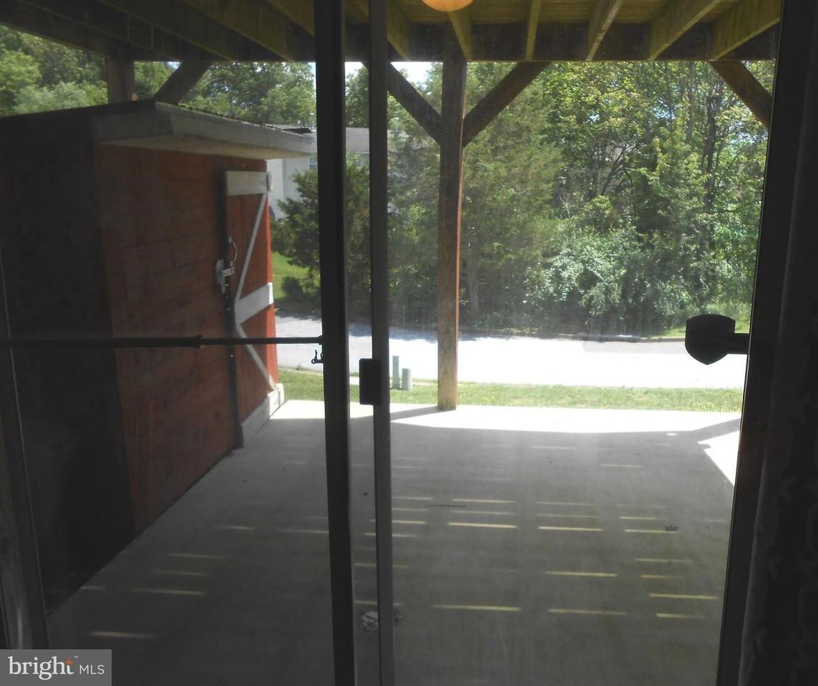 131 Township Ct - Photo 3 of 24