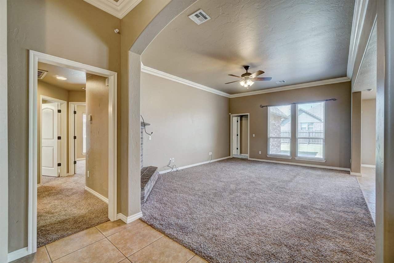 512 Topaz Ave - Photo 3 of 30
