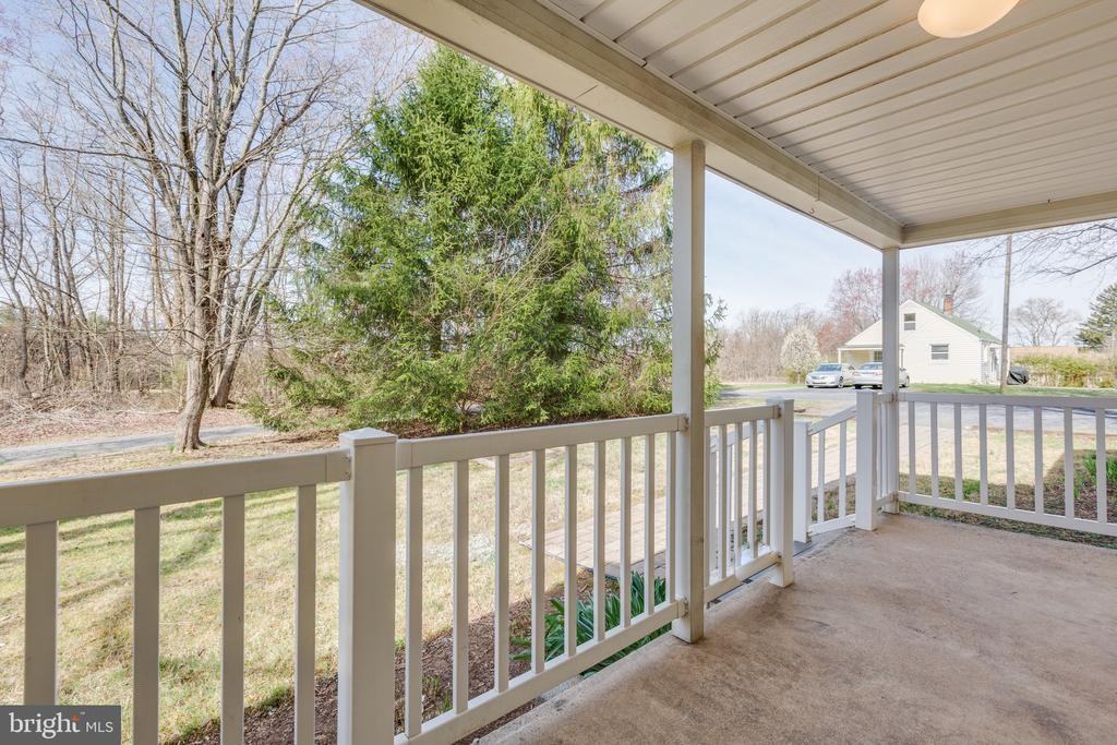 4297 Lunceford Ln - Photo 7 of 30